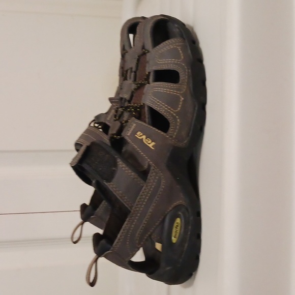 Teva "Forebay" leather sandals - 8 - brown gray - Picture 5 of 11